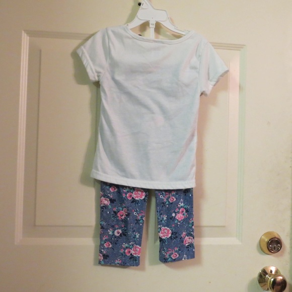 Girl’s tee and pant set - Picture 3 of 3